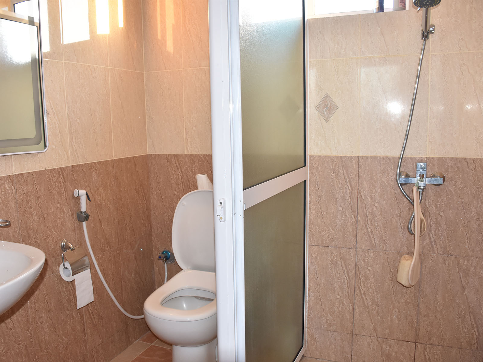 bathroom2